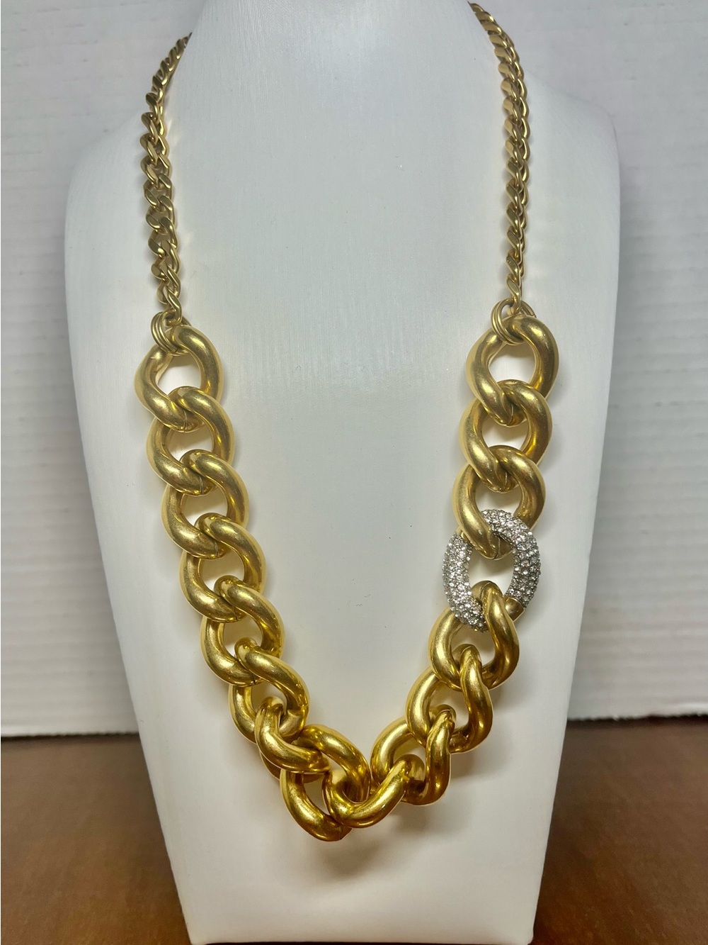 Juicy Couture y2k Gold Chunky Chain Necklace with Crystal Accent